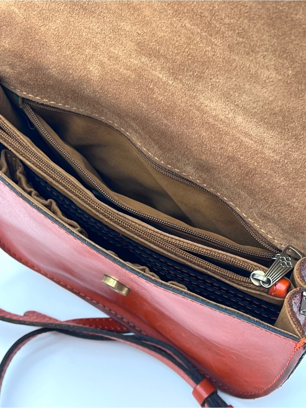 Patricia Nash Tooled Leather Crossbody Saddle Bag Red Ring Flap - Picture 12 of 16